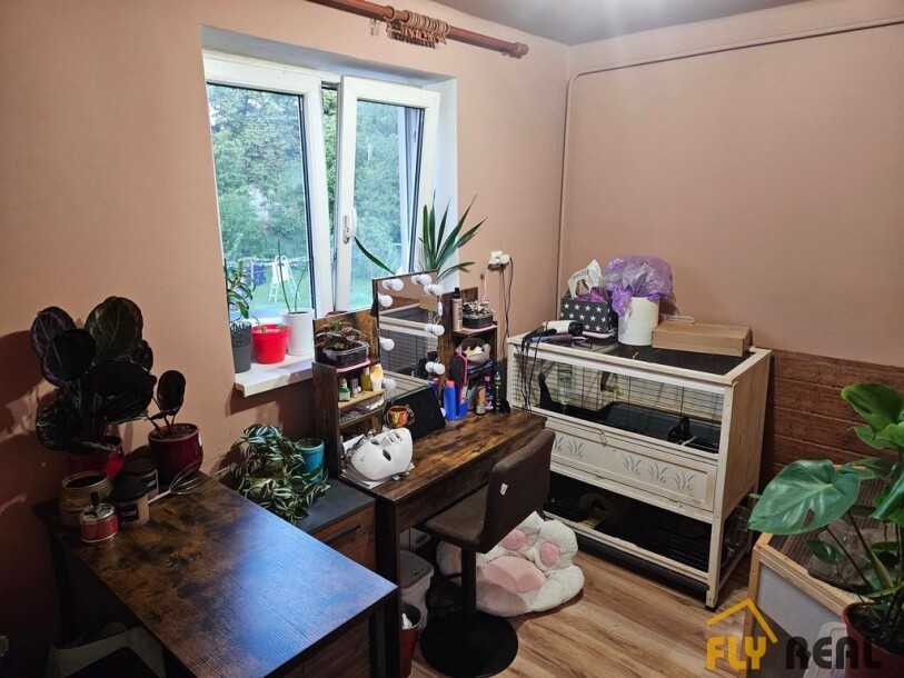 EXKLUZÍVNE PREDÁME  kompletne zrekonštruovaný 2,5 -izb. byt (38 m2) v SLÁDKOVIČOVE za 95 000 EUR!-1