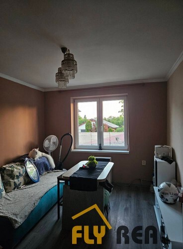 EXKLUZÍVNE PREDÁME  kompletne zrekonštruovaný 2,5 -izb. byt (38 m2) v SLÁDKOVIČOVE za 95 000 EUR!-5