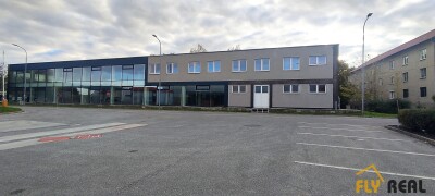 EXKLUZÍVNA ponuka nájomných obchodných priestorov na poschodí nového OC v SEREDI   (113 -160 m2) od 9 EUR/m2 + Energie-8