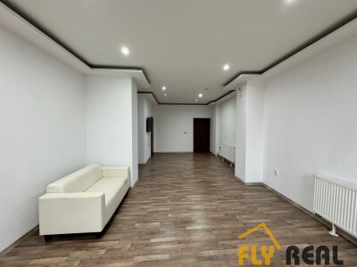 Prenájom kompletne zrekonštruovaných kancelárskych priestorov  43 m2 v centre Serede za 600 EUR/mes. vrátane energií-1