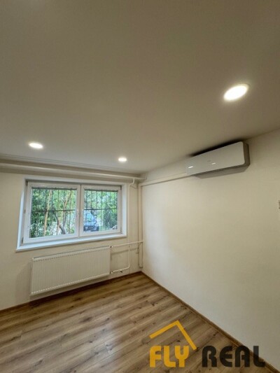 Prenajmeme zrekonštruované kancelárske priestory v Trnave (16 m2) za 230 EUR/mes. + DPH VRÁTANE ENERGIÍ. (Prízemie)-2
