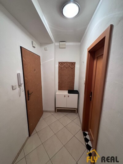 EXKLUZÍVNE Prenajmeme 1-izb. byt (38 m2) v Seredi za 450 EUR/mes. vrátane energií VOĽNÝ IHNEĎ!-7