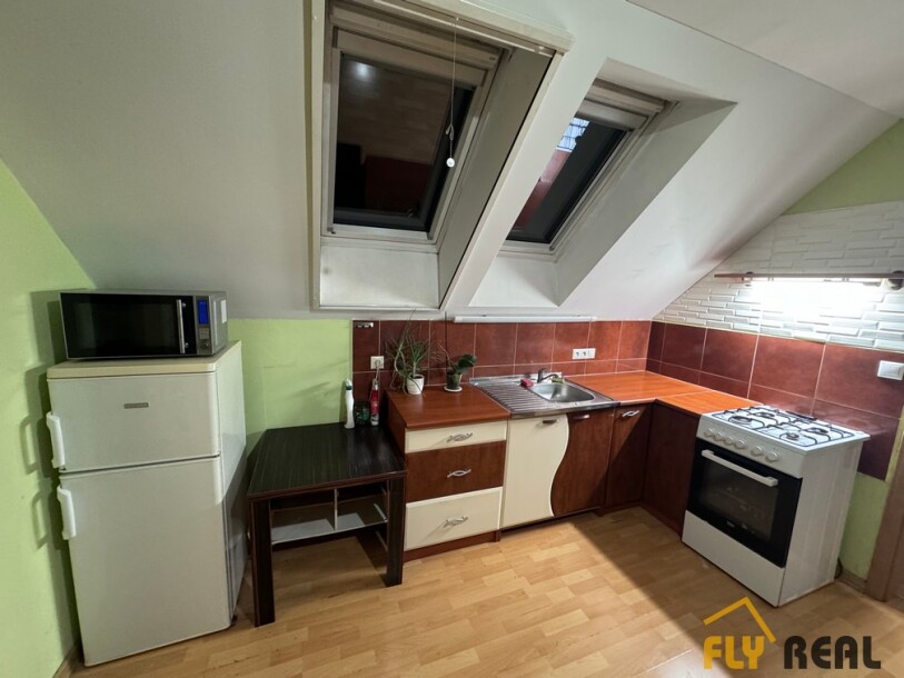 Prenajmeme zariadený  1,5-izb. byt  (48 m2) v lukratívnej časti mesta Sereď na ulici SNP! (+VIDEOPROJEKCIA)-2