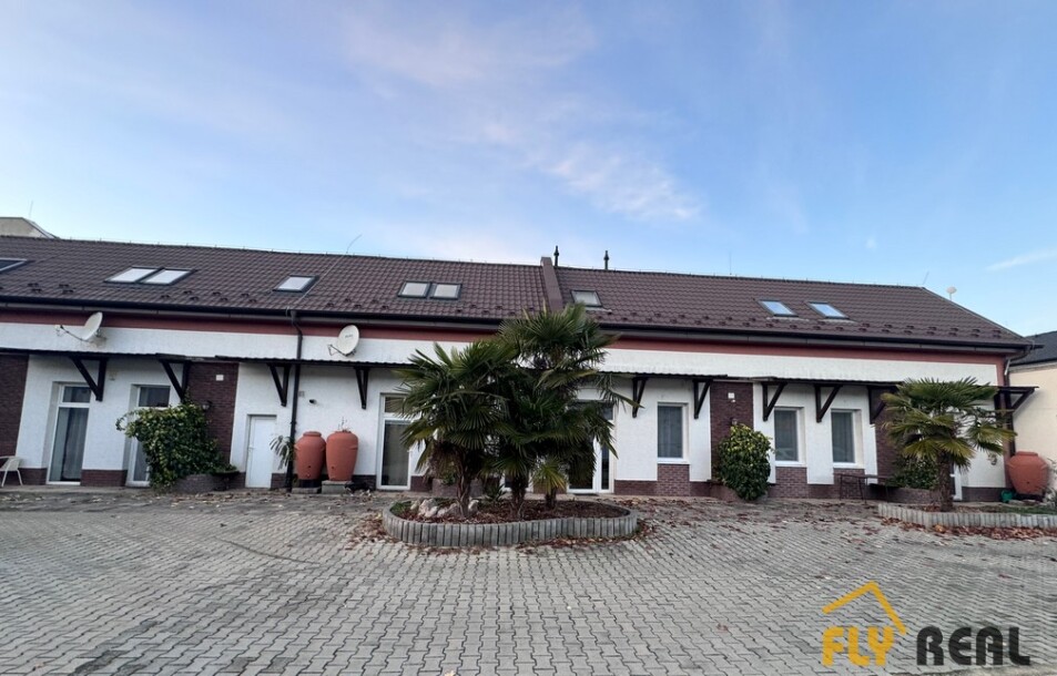 Prenajmeme 1-izb. byt (38 m2) v Seredi  za 450 EUR/mes. bez energií!-1