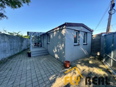 PREDAJ malého 2-izb. DOMČEKU v SEREDI pri PARKU za 99 000 EUR-13