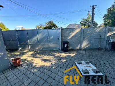 PREDAJ malého 2-izb. DOMČEKU v SEREDI pri PARKU za 99 000 EUR-15