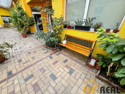 Prenajmeme menšiu zariadenú garsónku (20 m2) v lukratívnej časti mesta Sereď  za 450 EUR/mes. vrátane energií  dostupnú-10