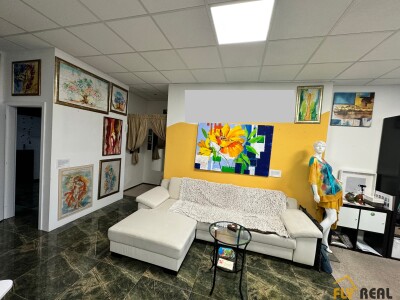 PRENÁJOM OBCHODNÝCH PRIESTOROV (120 m2) na prízemí v CENTRE MESTA SEREĎ ZA 1 420 EUR/mes. bez energií!-2