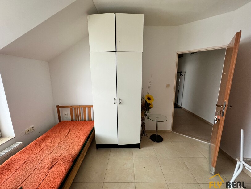 Prenajmeme zariadenú garsónku (26 m2) v lukratívnej časti mesta Sereď za 500 EUR/mes. vrátane energií  dostupnú IHNEĎ!!-3