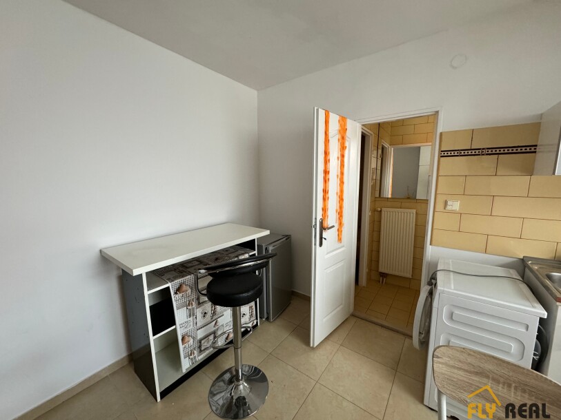 Prenajmeme zariadenú garsónku (26 m2) v lukratívnej časti mesta Sereď za 500 EUR/mes. vrátane energií  dostupnú IHNEĎ!!-4