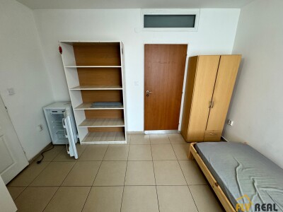 Prenajmeme menšiu zariadenú garsónku (20 m2) v lukratívnej časti mesta Sereď  za 450 EUR/mes. vrátane energií  dostupnú-5