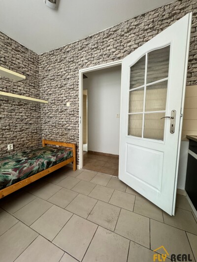 Prenajmeme zariadený 1-izb. byt  (33 m2) v lukratívnej časti mesta Sereď  za 550 EUR/mes. vrátane energií IHNEĎ!-6