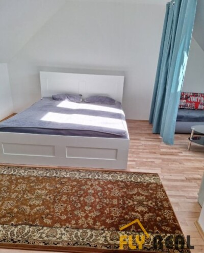 Prenajmeme zariadený veľký 2-izb. byt  (66 m2) v lukratívnej časti mesta Sereď  za 580 EUR/mes. bez energií!-2