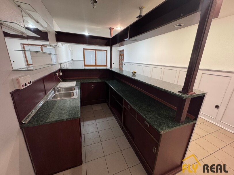 Ponúkame na PRENÁJOM OBCHODNÉ PRIESTORY (50 m2) v centre mesta  Sládkovičovo za 350 EUR/mes. vrátane energií!-6