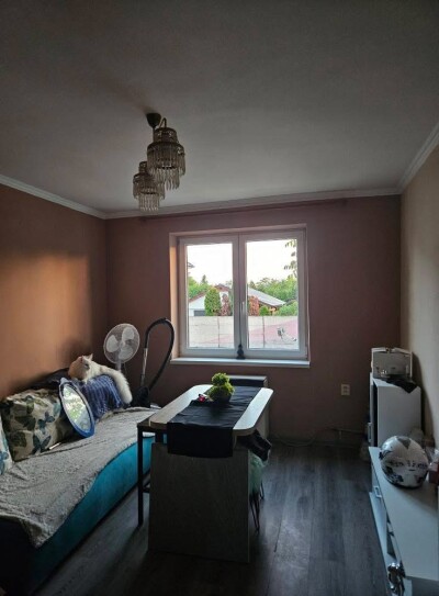 PONÚKAME NA PREDAJ 2,5 -izb. ČIASTOČNE ZREKONŠTRUOVANÝ BYT V SLÁDKOVIČOVE (56 m2) za 95 000 EUR!-3