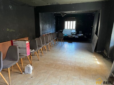 Predáme podnikateľský objekt v historickom centre mesta Trnava na ul. Štefánikova za 350 000 EUR-8