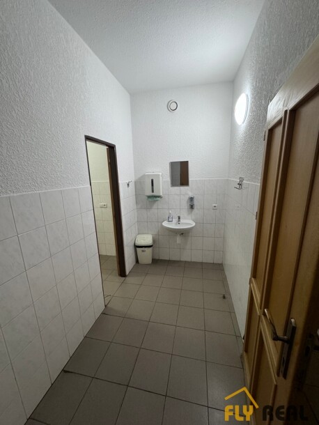 Prenajmeme izbu v zariadenej ubytovni  v obci Dolná Streda za 200 EUR/mes.  vrátane energií na osobu!-11