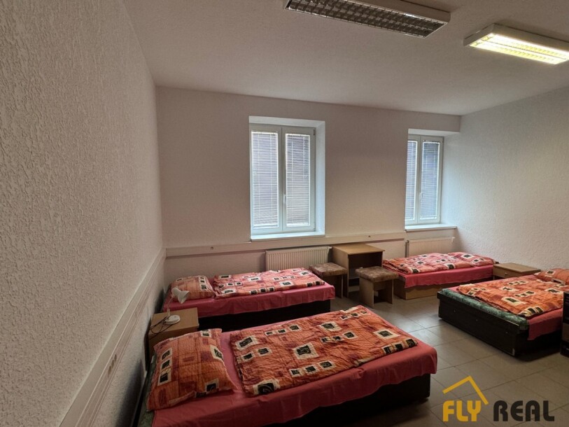 Prenajmeme izbu v zariadenej ubytovni  v obci Dolná Streda za 200 EUR/mes.  vrátane energií na osobu!-2