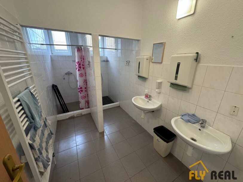 Prenajmeme izbu v zariadenej ubytovni  v obci Dolná Streda za 200 EUR/mes.  vrátane energií na osobu!-9