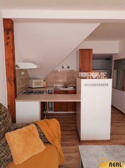 Prenajmeme 1-izb. byt (38 m2) v Seredi  za 450 EUR/mes. bez energií!